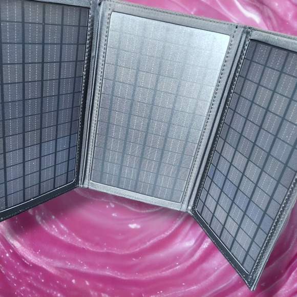 Renogy - E.FLEX 21 Portable Solar Panel - Black - Picture 9 of 9